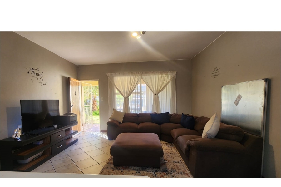 3 Bedroom Property for Sale in Wilkoppies North West